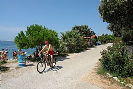 Beach in front of house Mira